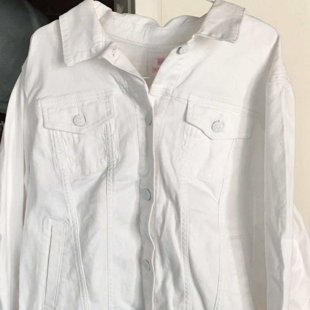 Solid WHITE Harvey LLR